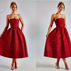 Elegant Red Strapless Dress ♥️